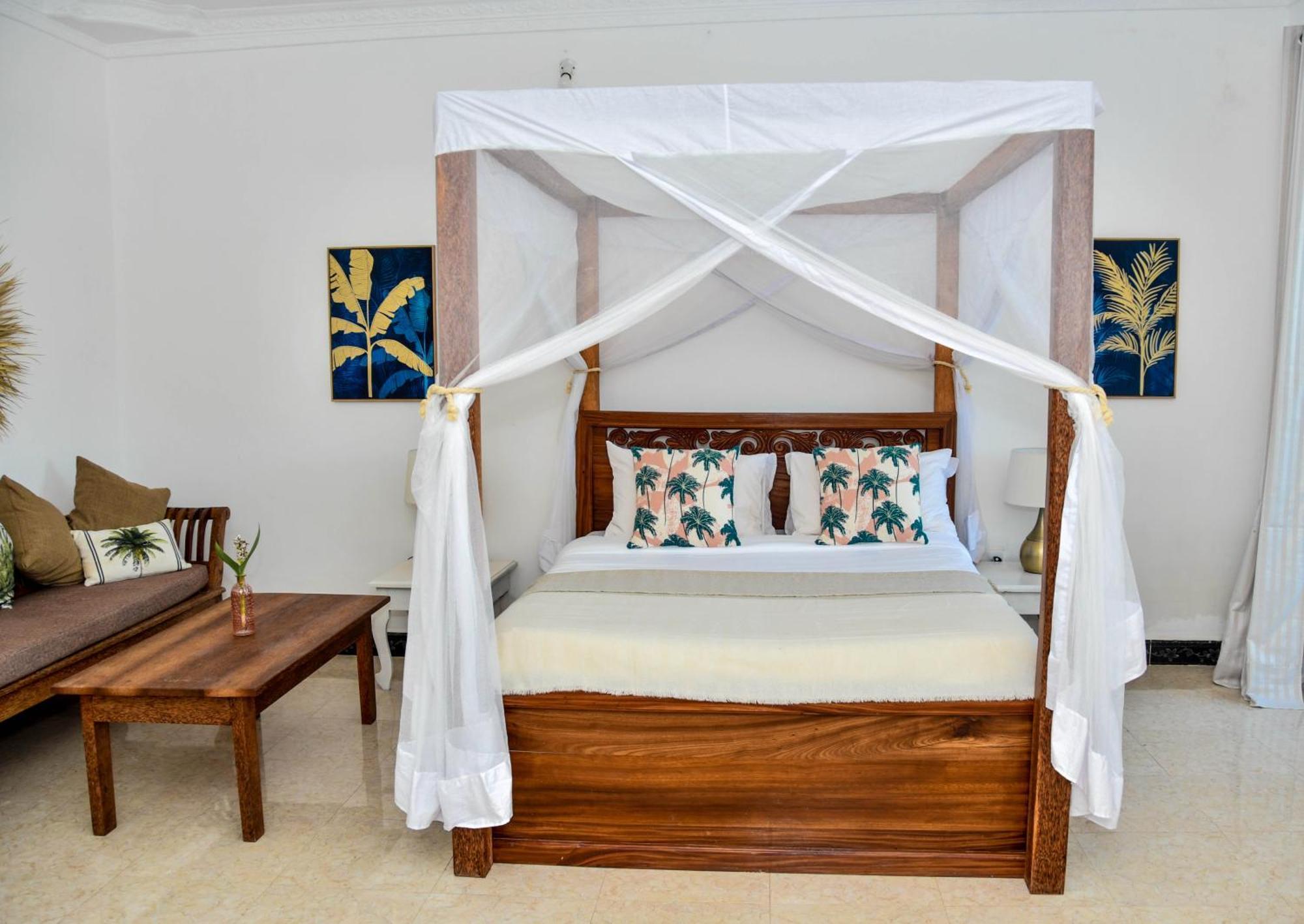 Coral Bay Zanzibar Hotel *